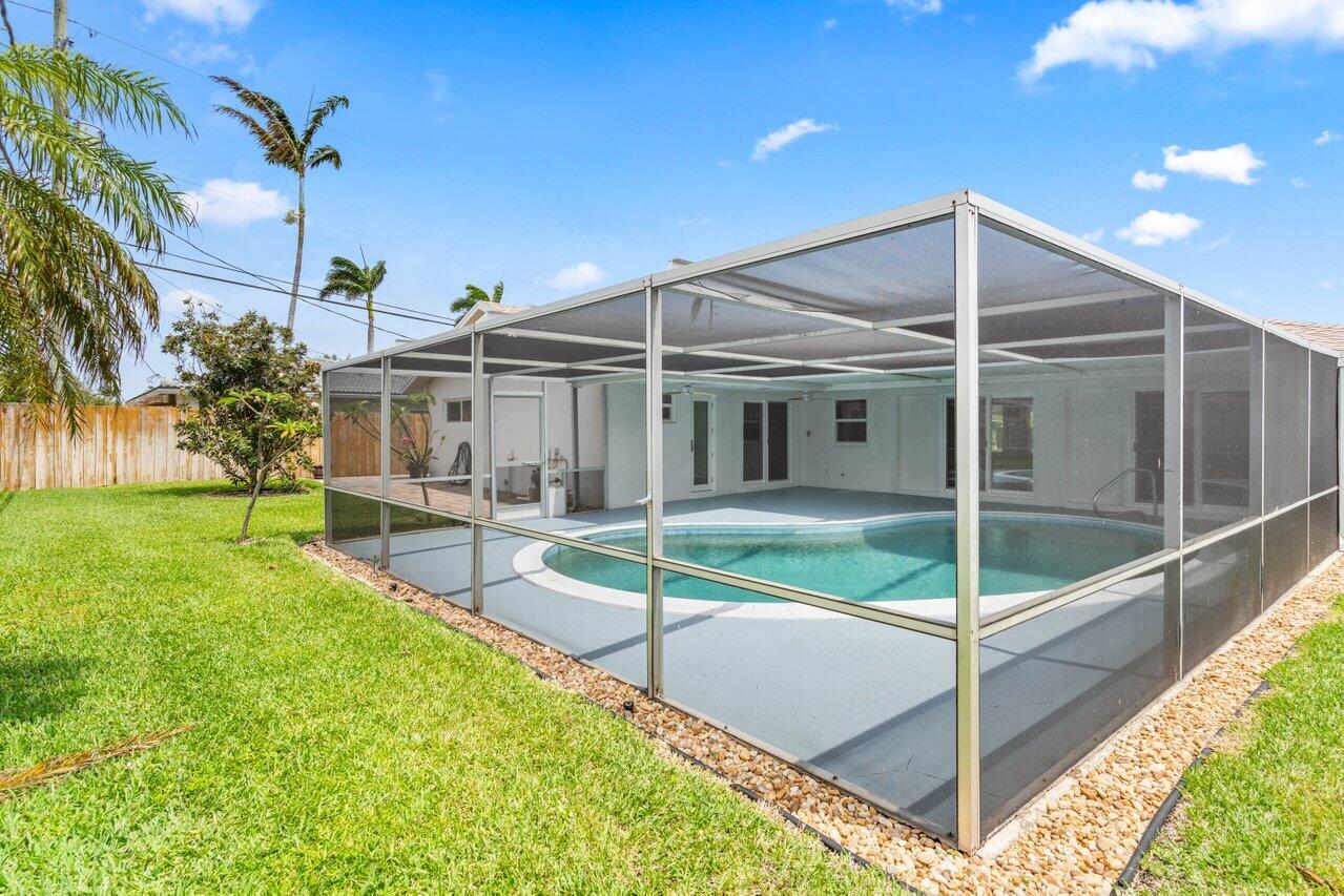 2745 Northeast 4th Way Boca Raton, FL 33431 - Photo 21 of 35 Pool