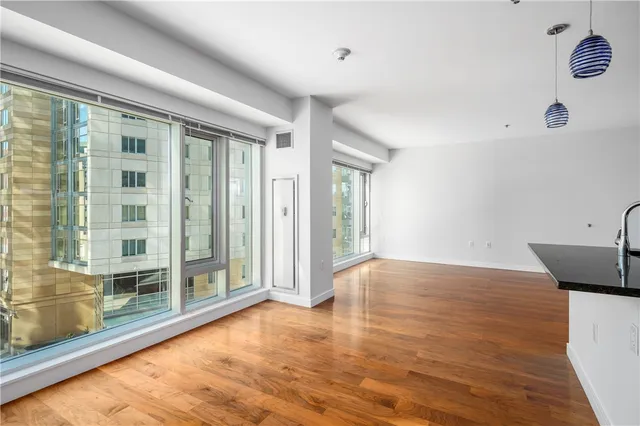 $519,000 | 200 Exchange Street, Unit 414, Providence, RI 02903