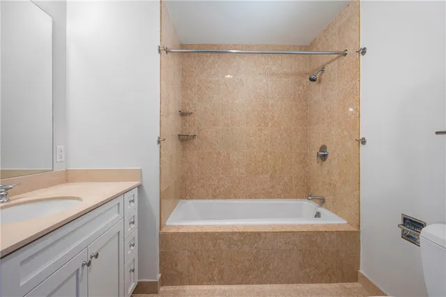 $519,000 | 200 Exchange Street, Unit 414, Providence, RI 02903