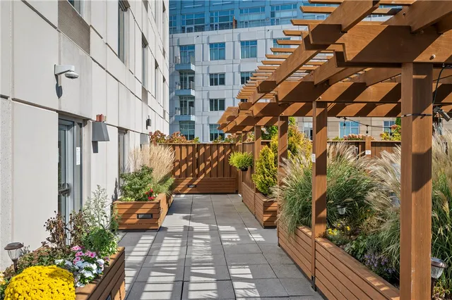 $519,000 | 200 Exchange Street, Unit 414, Providence, RI 02903