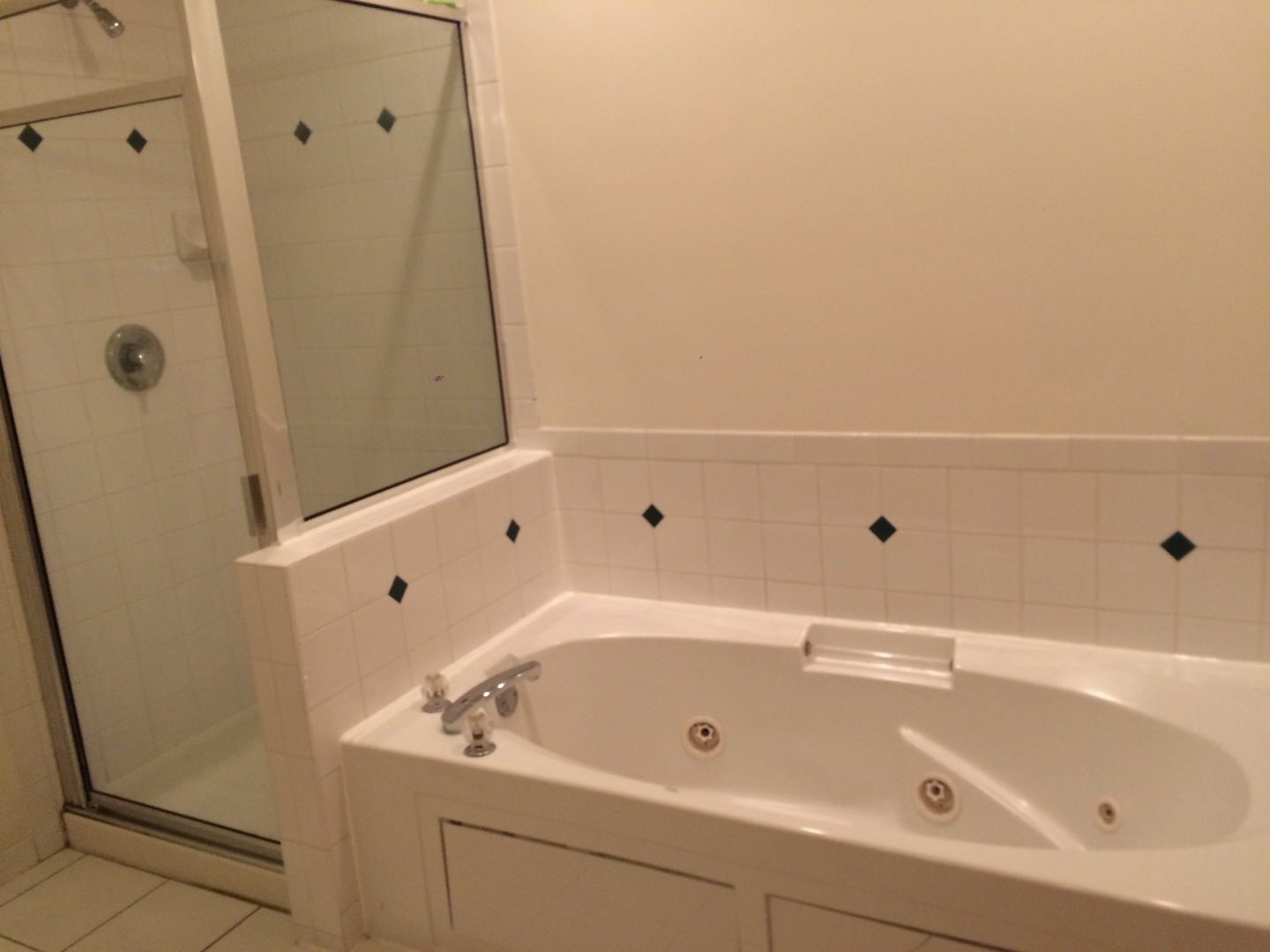 4049 North Sheridan Road, Unit 3 Chicago, IL 60613 - Photo 11 of 14