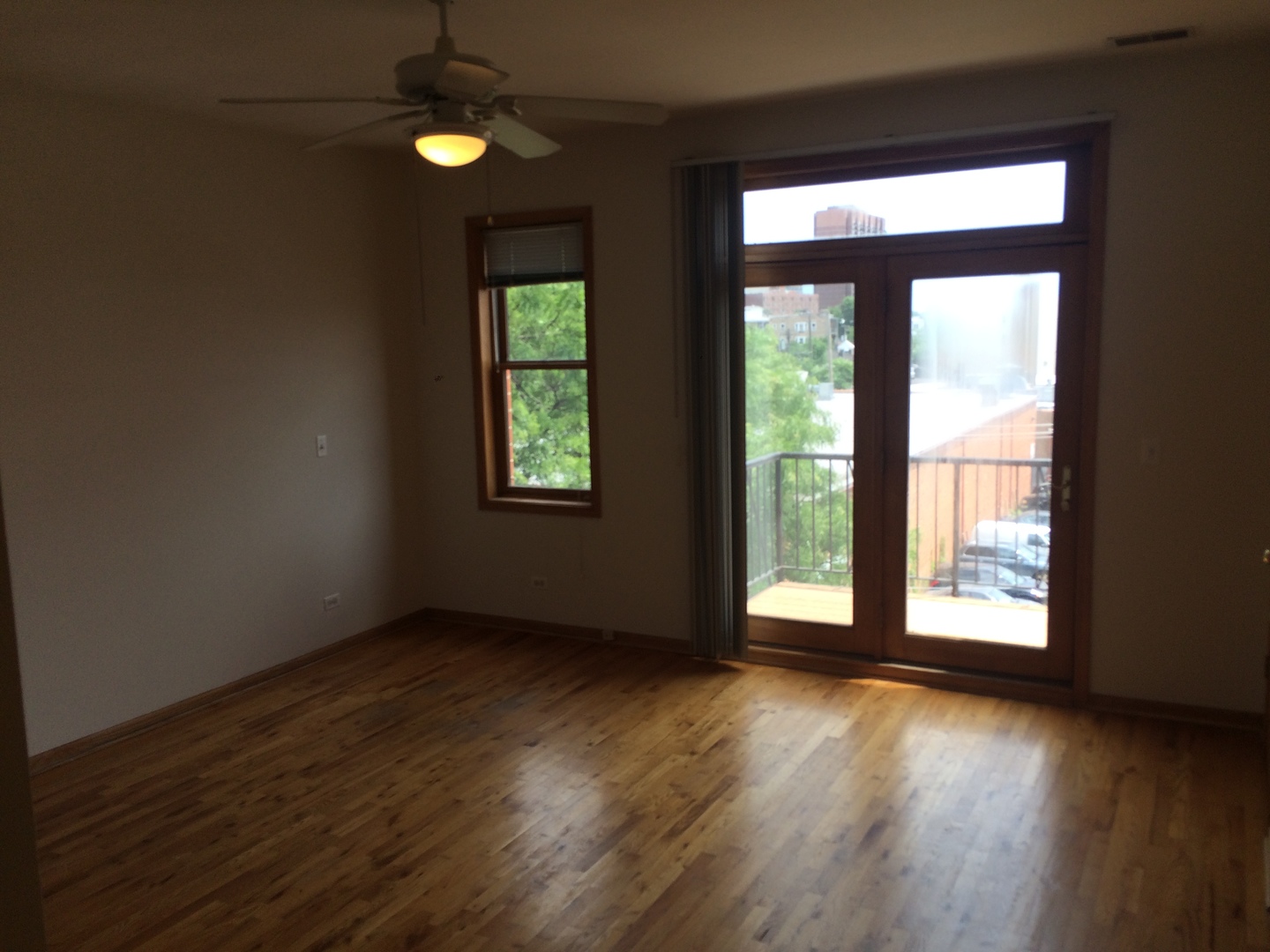 4049 North Sheridan Road, Unit 3 Chicago, IL 60613 - Photo 6 of 14