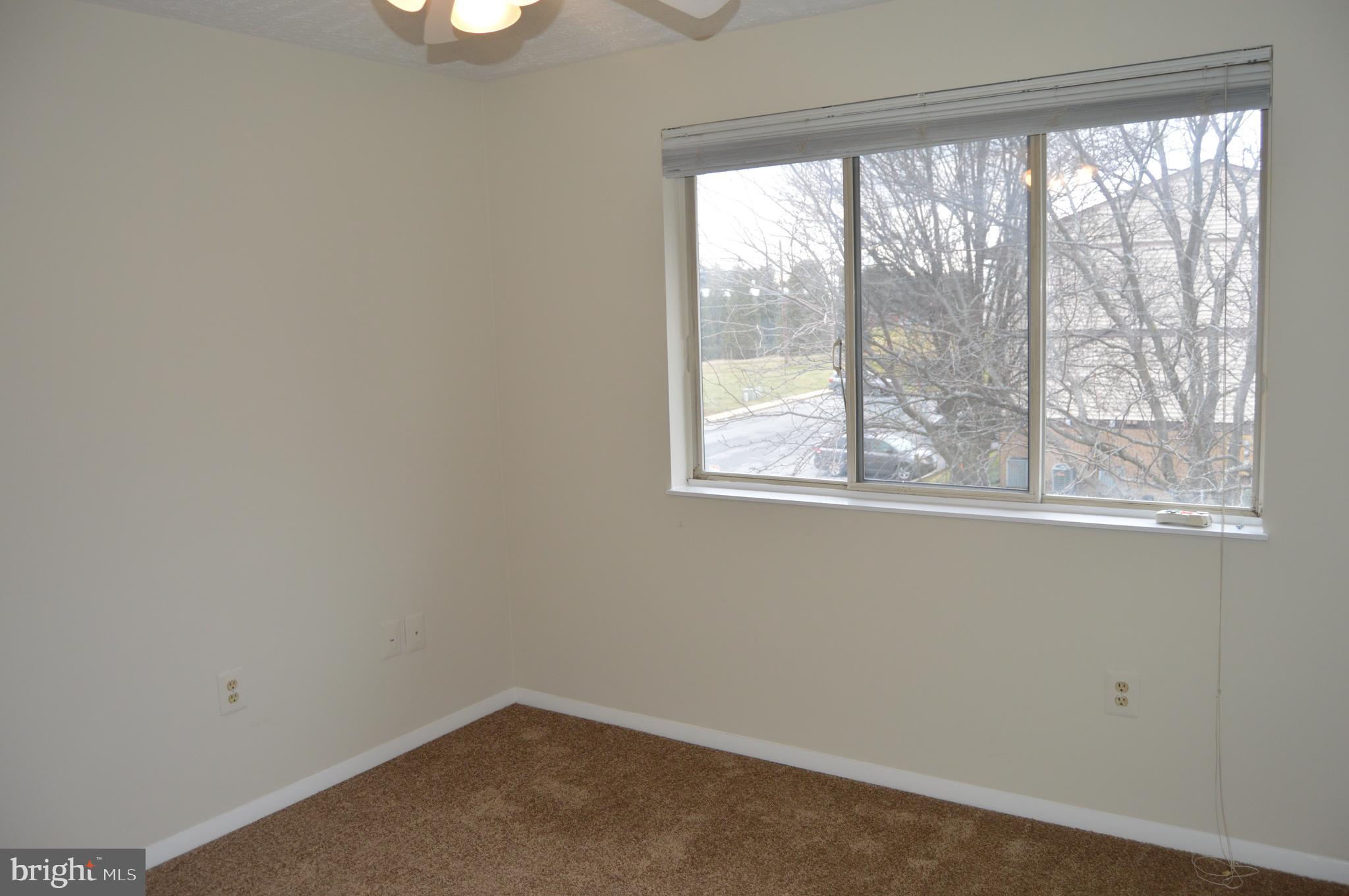 751 Heather Ridge Drive, Unit 18K Frederick, MD 21702 - Photo 13 of 15 2nd Bedroom