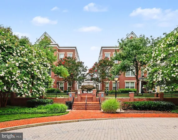 $735,000 | 910 Powhatan Street, Unit 303S, Alexandria, VA 22314