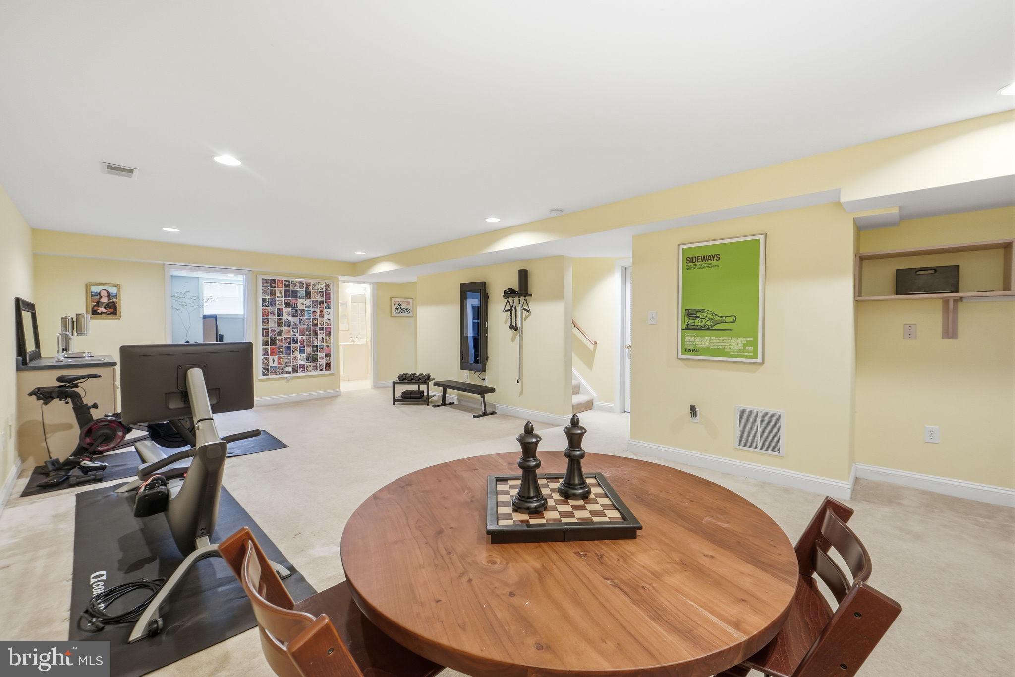 2235 Military Road Arlington, VA 22207 - Photo 27 of 83