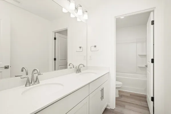 $488,506 | 1553 Oak Springs Drive, Columbia, TN 38401