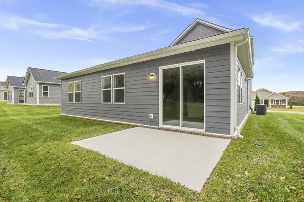 $488,506 | 1553 Oak Springs Drive, Columbia, TN 38401