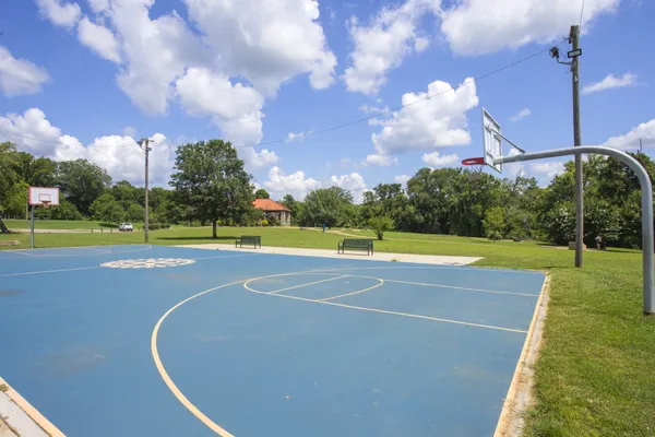 $488,506 | 1553 Oak Springs Drive, Columbia, TN 38401