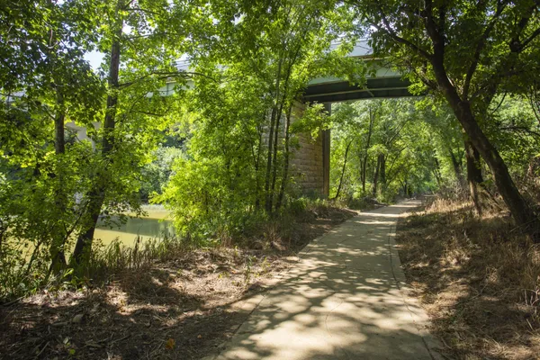 $488,506 | 1553 Oak Springs Drive, Columbia, TN 38401