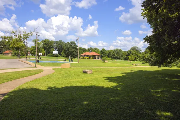 $488,506 | 1553 Oak Springs Drive, Columbia, TN 38401