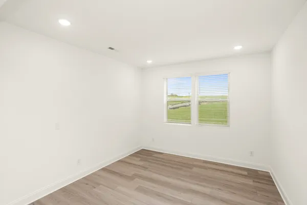 $488,506 | 1553 Oak Springs Drive, Columbia, TN 38401