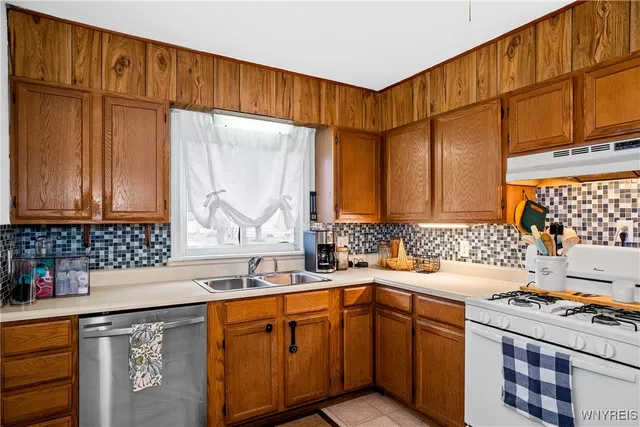 $169,900 | 33 Aldrich Street, Persia, NY 14070