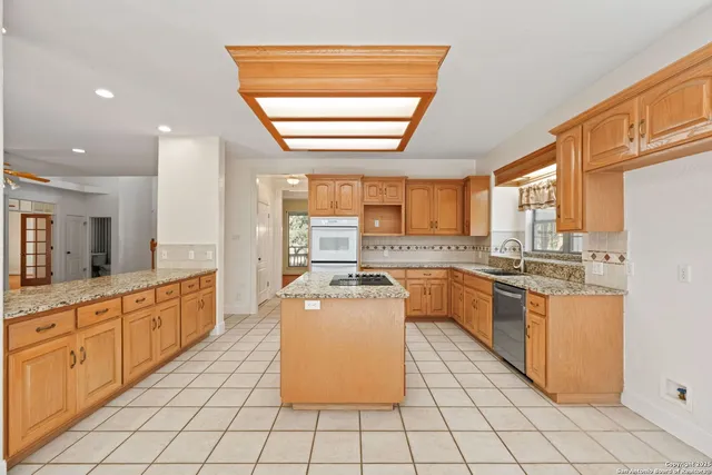 $1,075,000 | 4708 Ammann Road, Bulverde, TX 78163