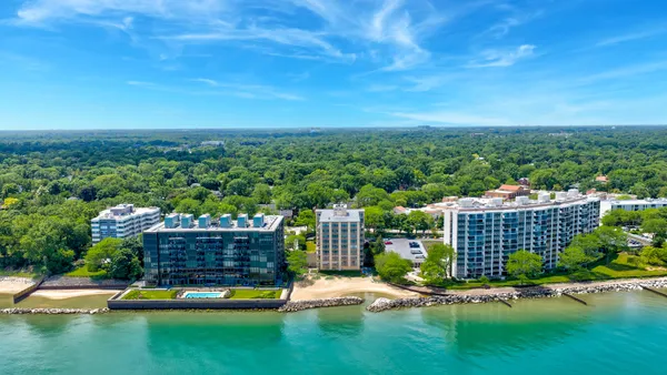 $649,000 | 1440 Sheridan Road, Unit 706, Wilmette, IL 60091