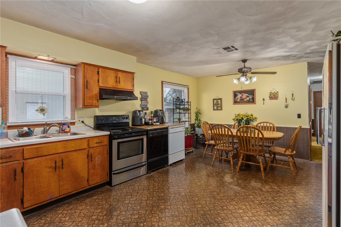 606 Field Avenue Flora, IL 62839 - Photo 20 of 23 Gallery Image 20