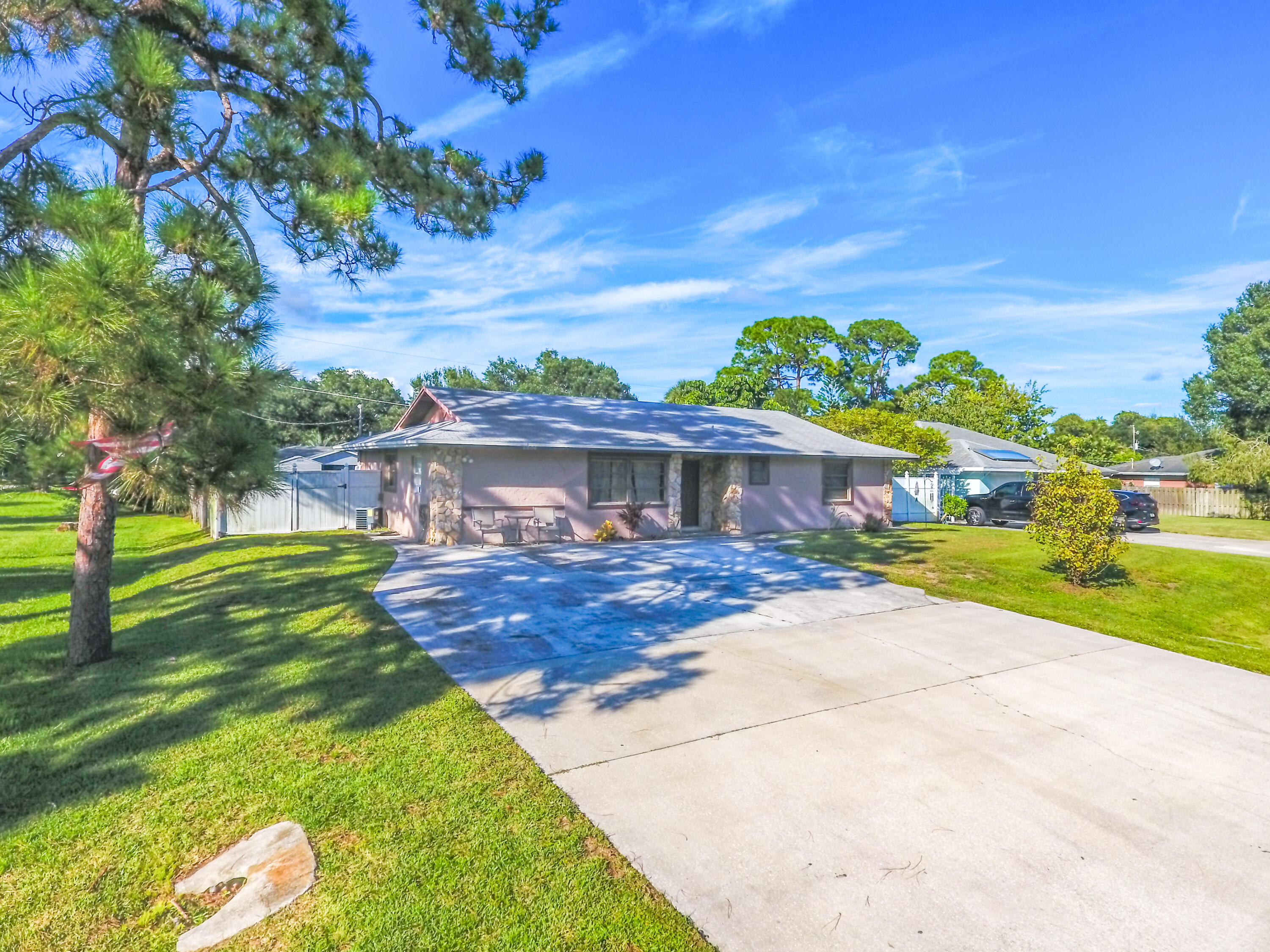 6804 Pensacola Road Fort Pierce, FL 34951 - Photo 6 of 37 Exterior-9680400