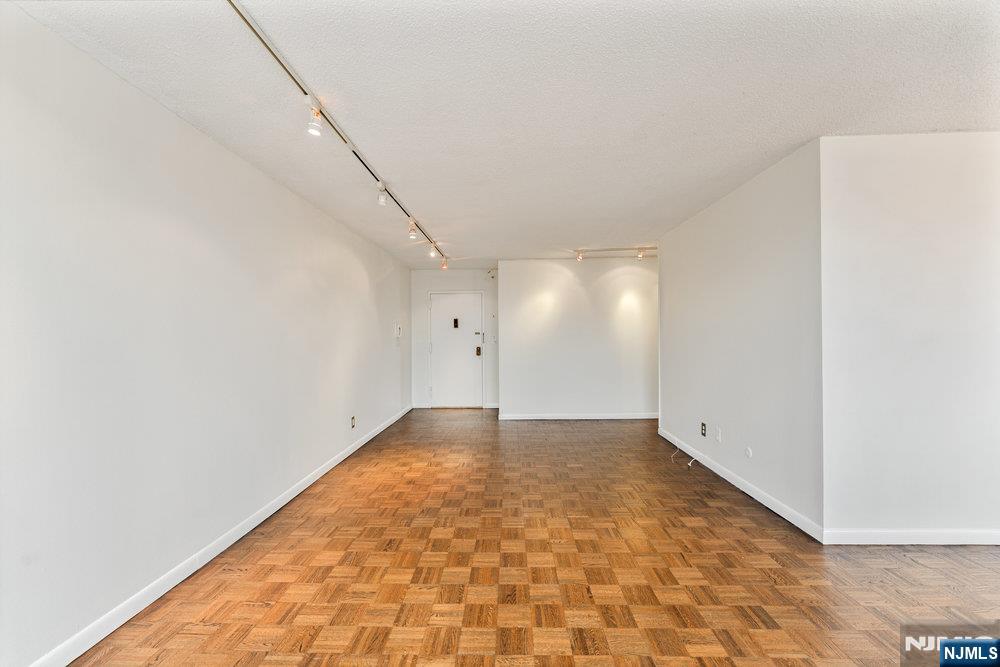 160 Overlook Avenue, Unit 20D Hackensack, NJ 07601 - Photo 5 of 22 a view of an empty room