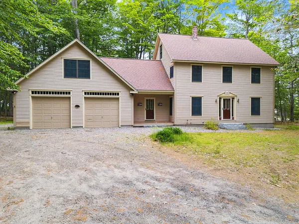 $625,000 | 87 Memorial Drive, Winthrop, ME 04364