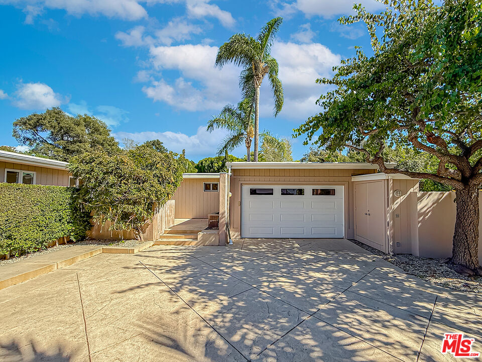 2123 Sycamore Canyon Road Santa Barbara, CA 93108 - Photo 4 of 72