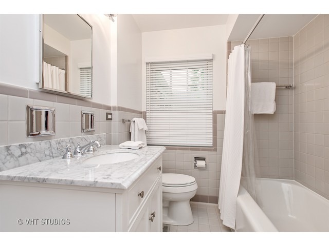 1020 Pontiac Road Wilmette, IL 60091 - Photo 12 of 18 Gallery Image 12