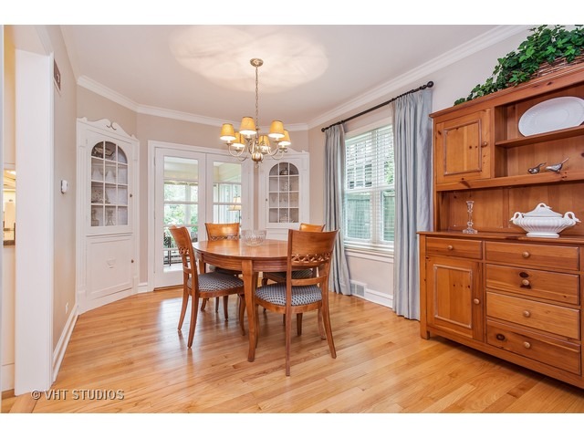 1020 Pontiac Road Wilmette, IL 60091 - Photo 3 of 18 Gallery Image 3