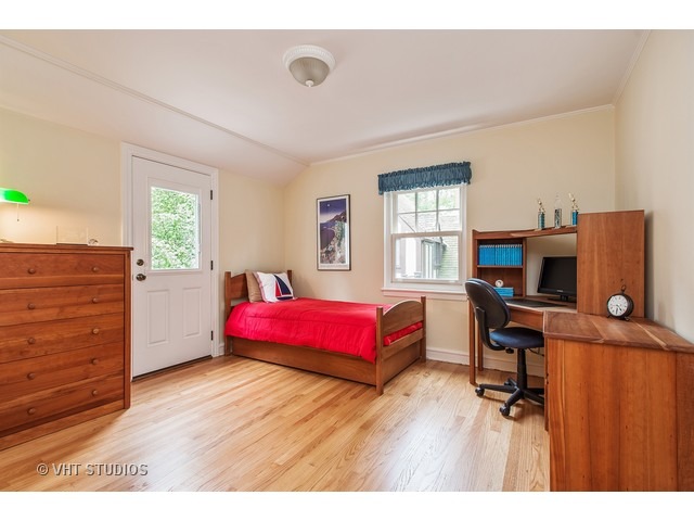 1020 Pontiac Road Wilmette, IL 60091 - Photo 10 of 18 Gallery Image 10