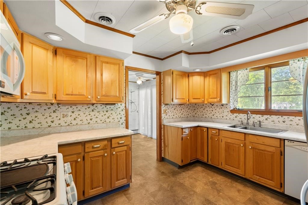 14 Meadow Brook Road Hornellsville, NY 14807 - Photo 6 of 28