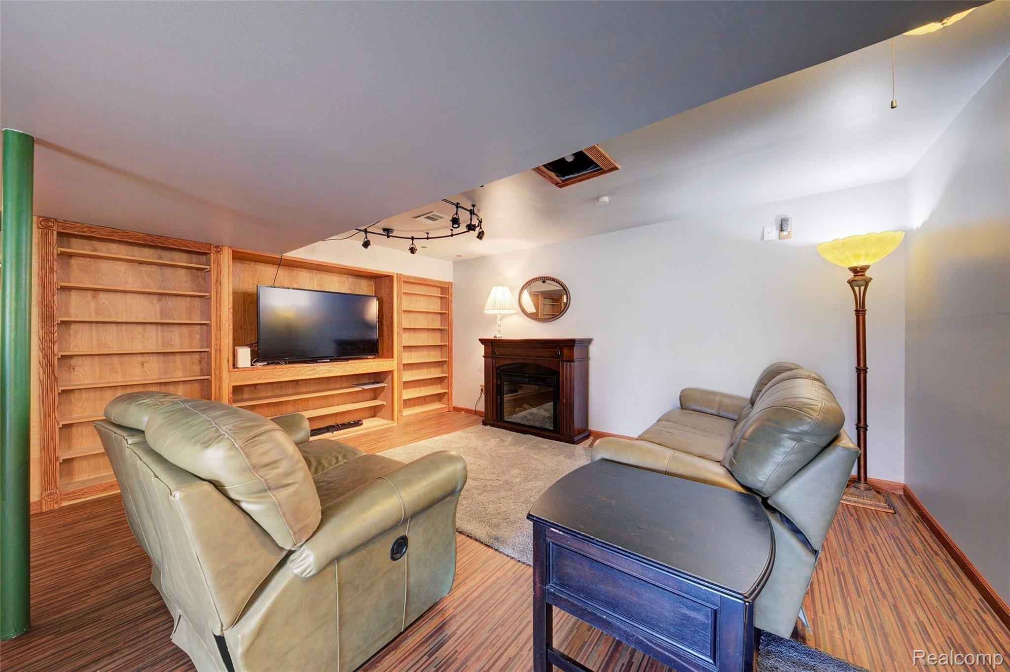 2190 Corlett Road Brighton, MI 48114 - Photo 29 of 44 Basement Family Room.jpg