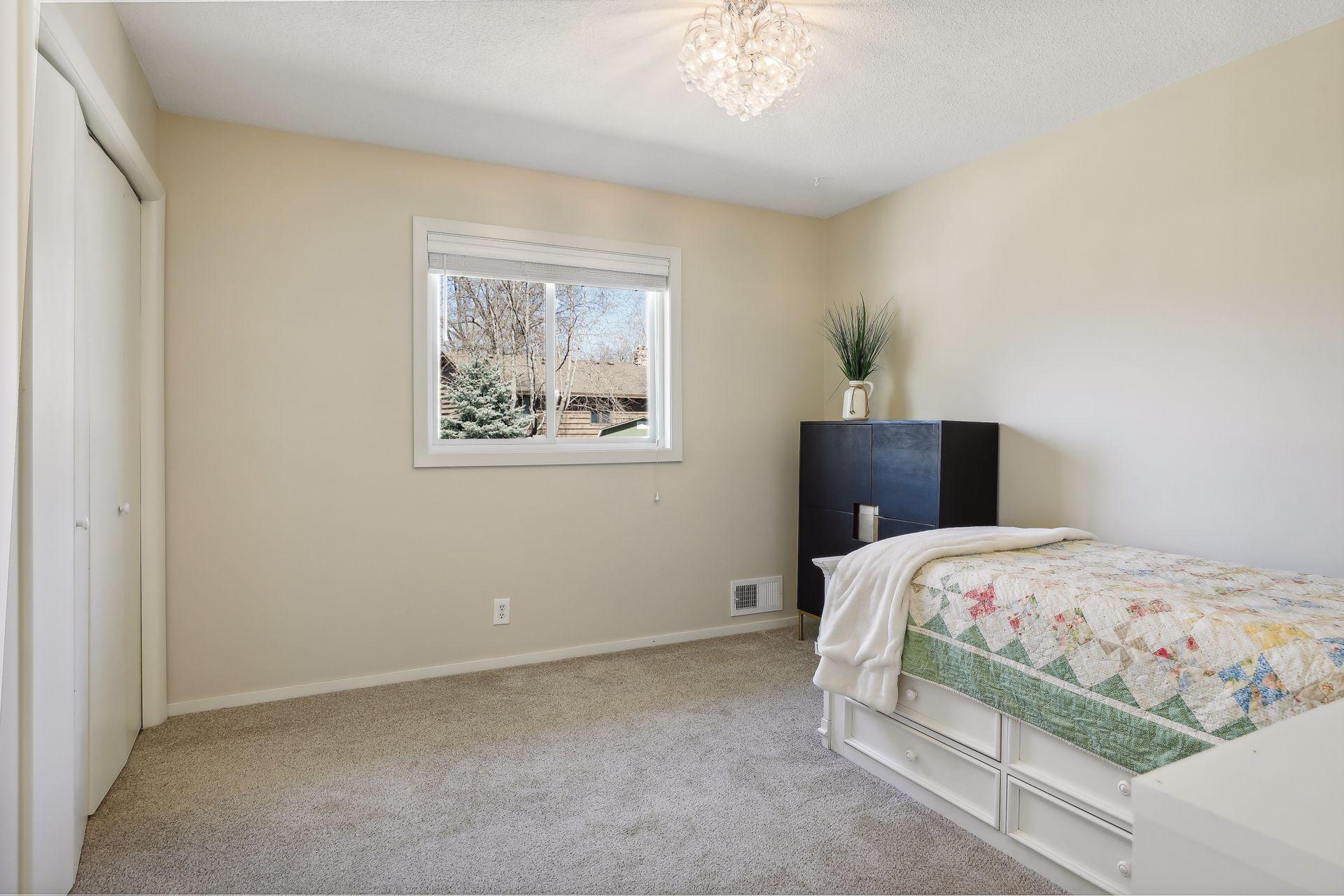 105 Hidden Meadow Road Apple Valley, MN 55124 - Photo 13 of 49