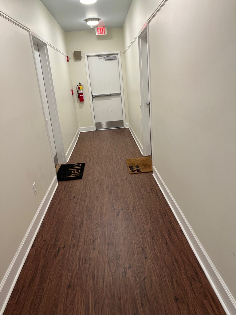 15 11th Street, Unit D Columbus, GA 31901 - Photo 9 of 27 Entrance hallway