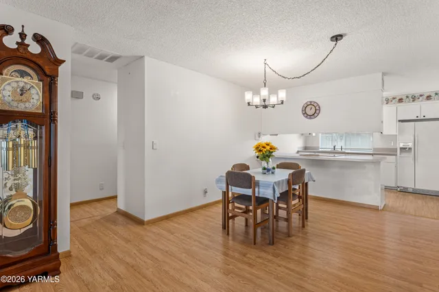$272,500 | 100 North 60th Avenue, Unit 1, Yakima, WA 98908