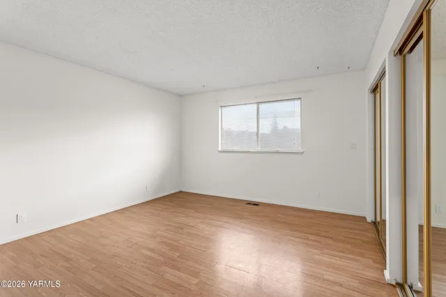 $272,500 | 100 North 60th Avenue, Unit 1, Yakima, WA 98908