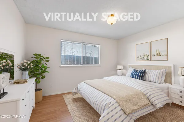 $259,900 | 100 North 60th Avenue, Unit 1, Yakima, WA 98908