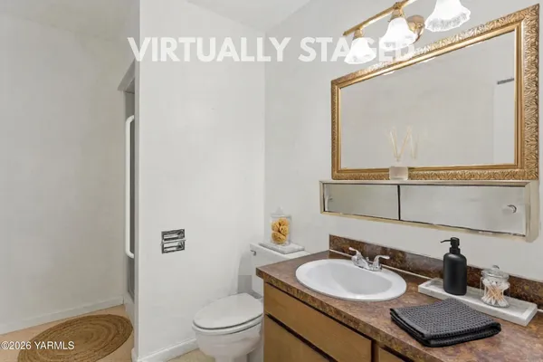 $259,900 | 100 North 60th Avenue, Unit 1, Yakima, WA 98908