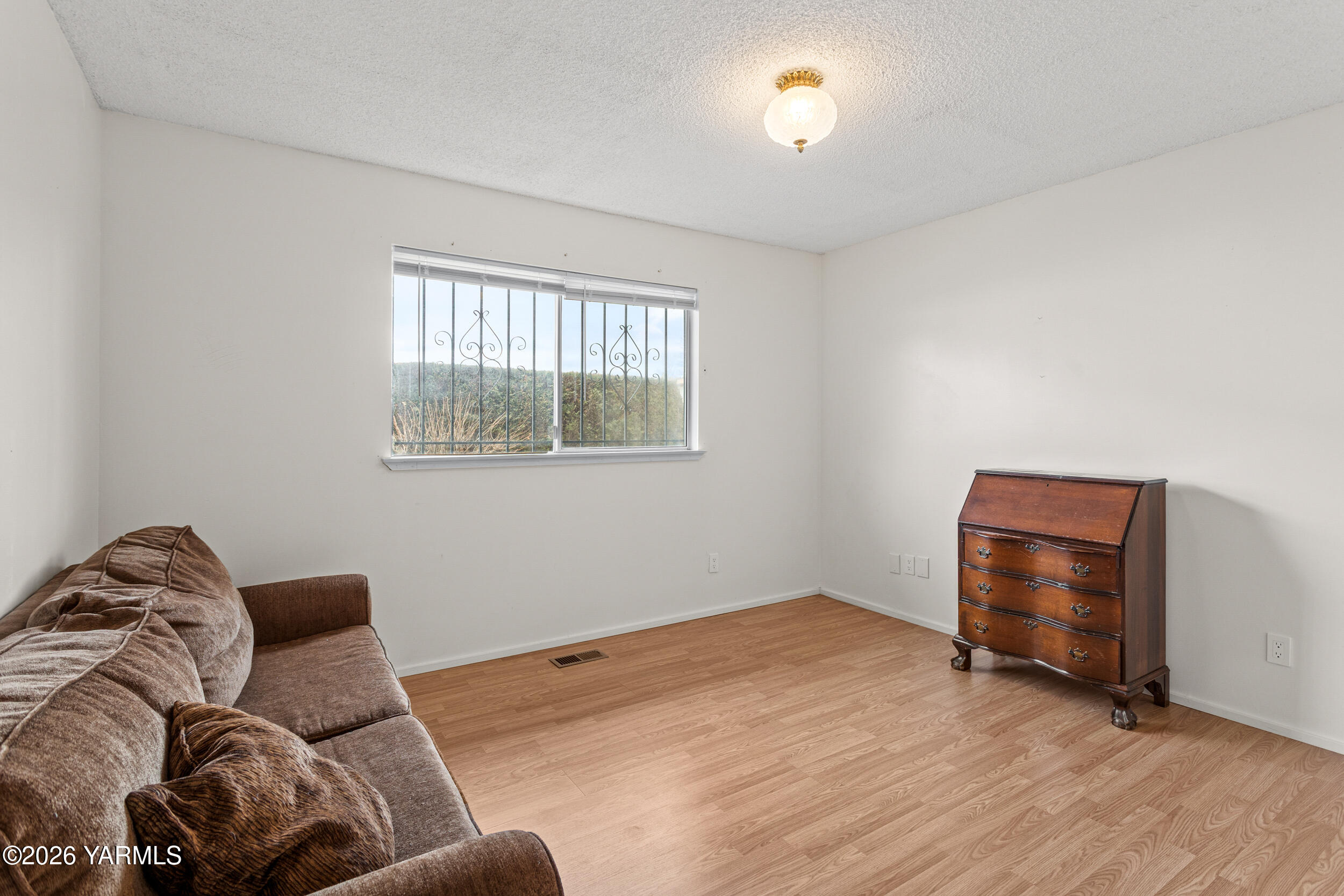 100 North 60th Avenue, Unit 1 Yakima, WA 98908 - Photo 27 of 29 100N60th#1_20