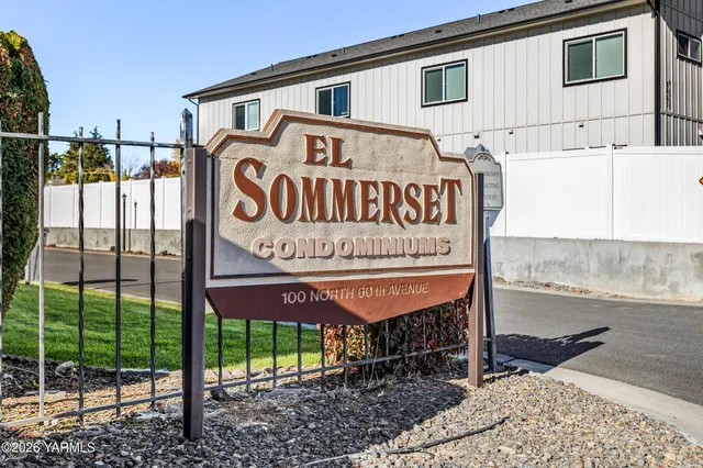 $272,500 | 100 North 60th Avenue, Unit 1, Yakima, WA 98908