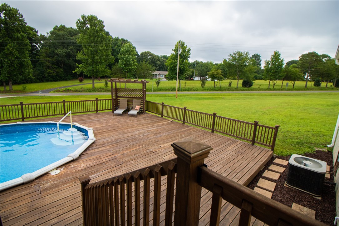 899 West Pine Grove Road Seneca, SC 29678 - Photo 30 of 42 Gallery Image 30