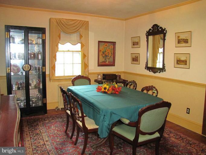 5931 Chesterbrook Road McLean, VA 22101 - Photo 10 of 15 Dining Room