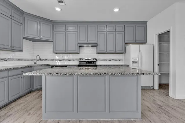 $900,000 | 9268 Norrell Road, Venus, TX 76084