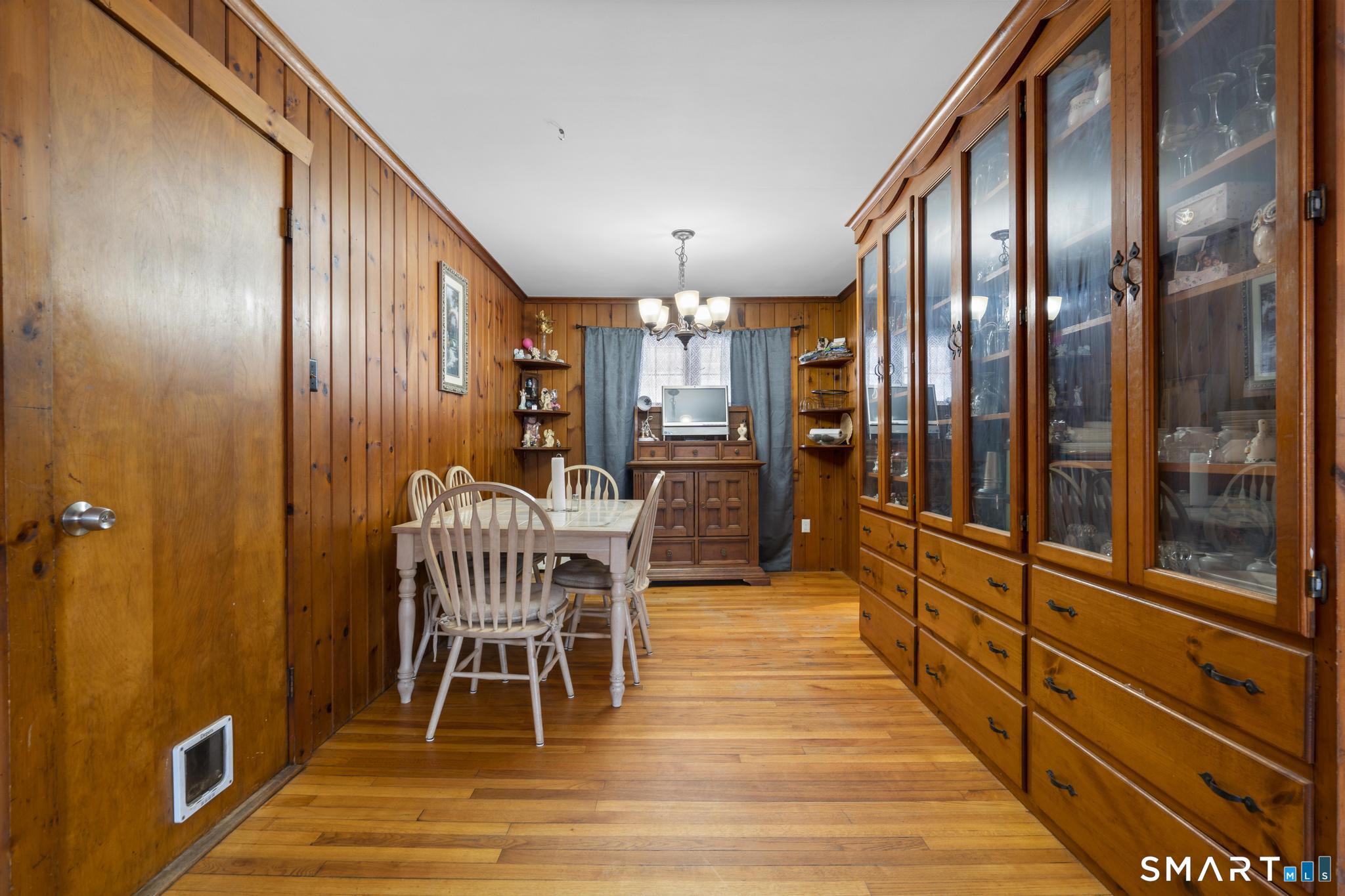 334 Oxford Road Oxford, CT 06478 - Photo 15 of 32