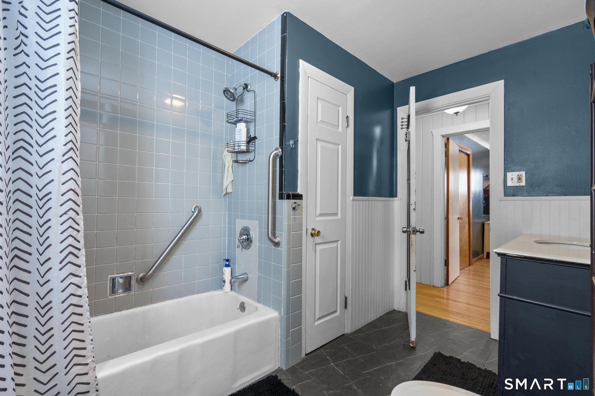 334 Oxford Road Oxford, CT 06478 - Photo 21 of 32