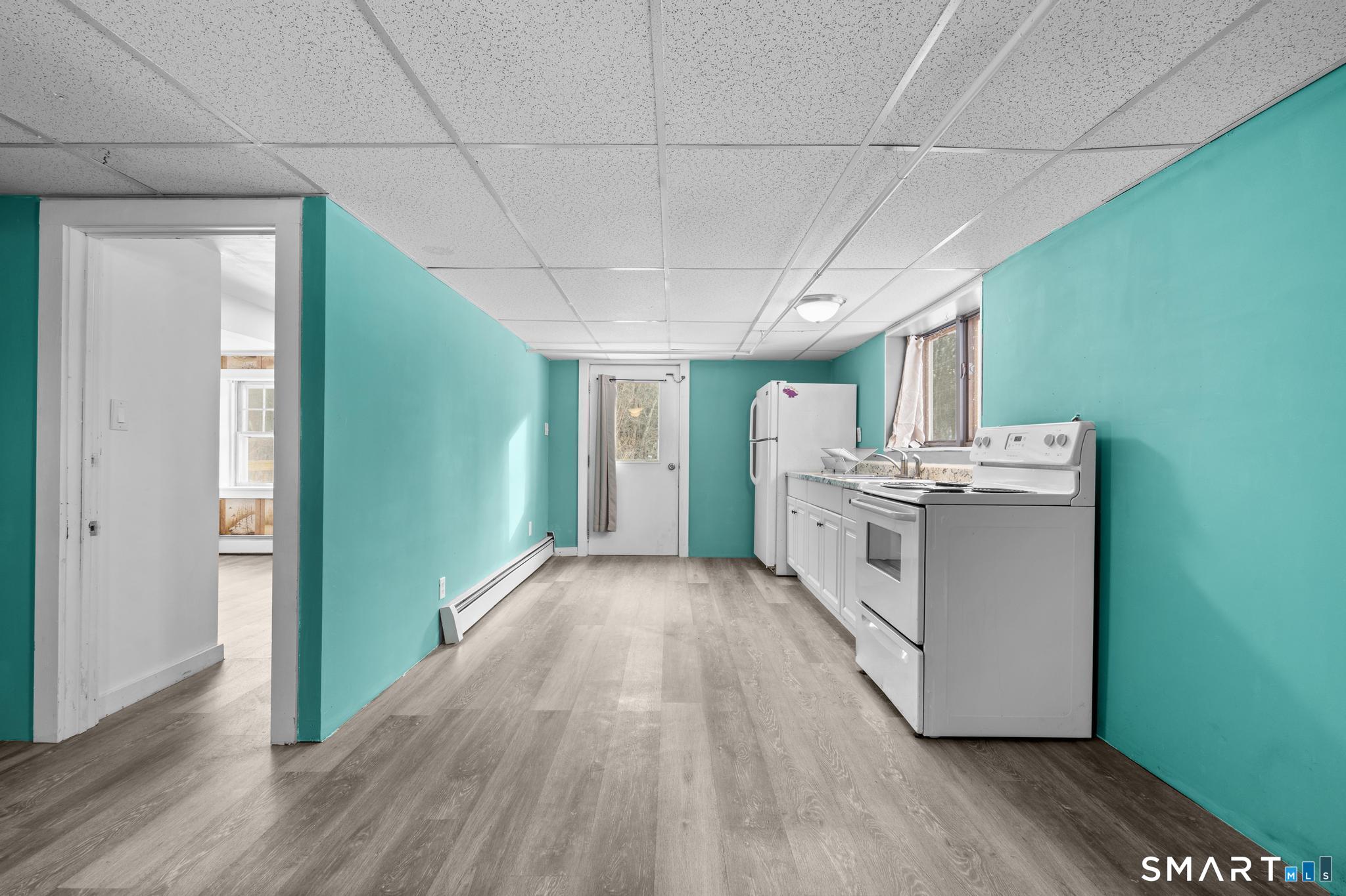 334 Oxford Road Oxford, CT 06478 - Photo 24 of 32