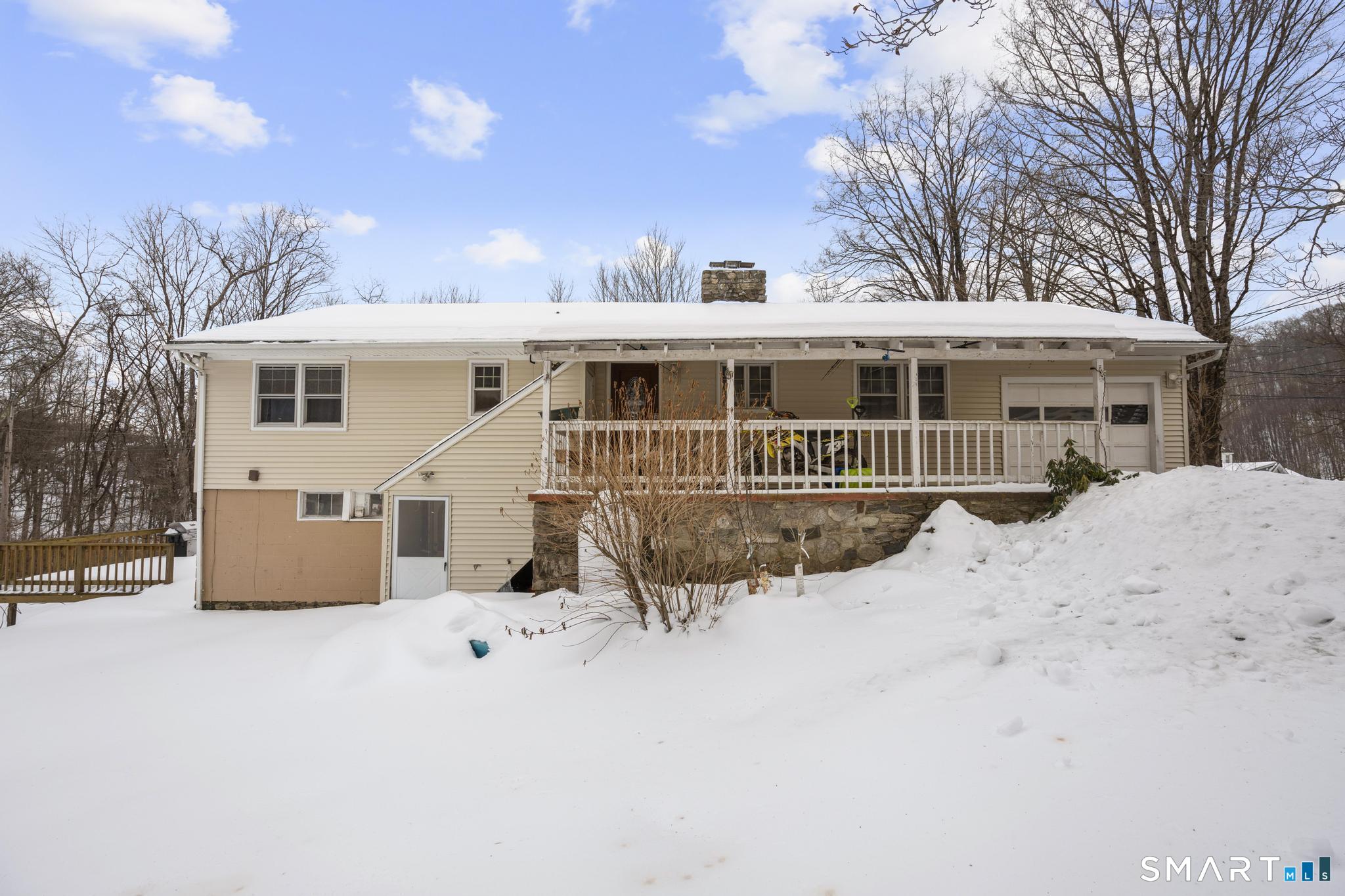 334 Oxford Road Oxford, CT 06478 - Photo 5 of 32