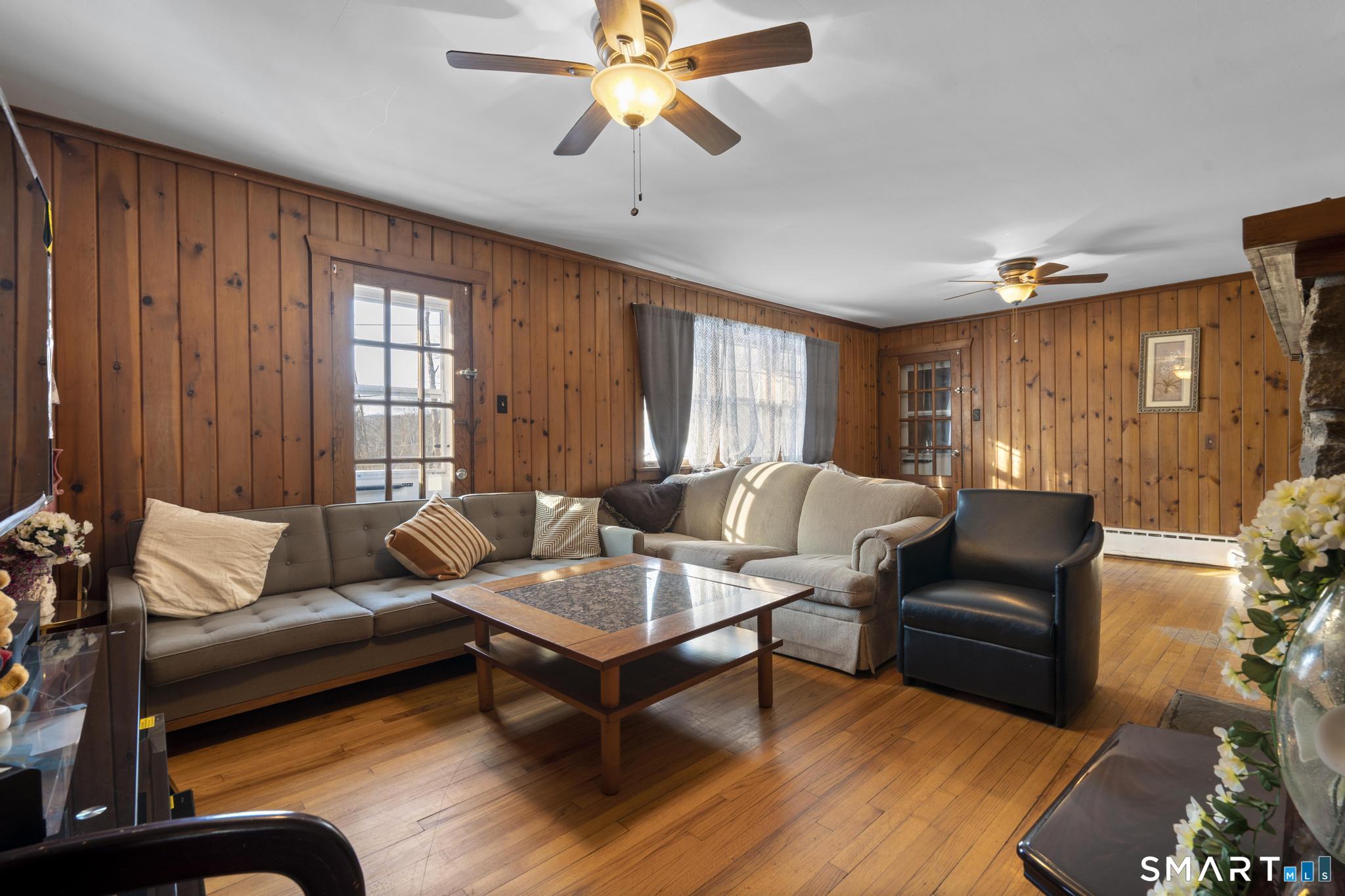 334 Oxford Road Oxford, CT 06478 - Photo 8 of 32