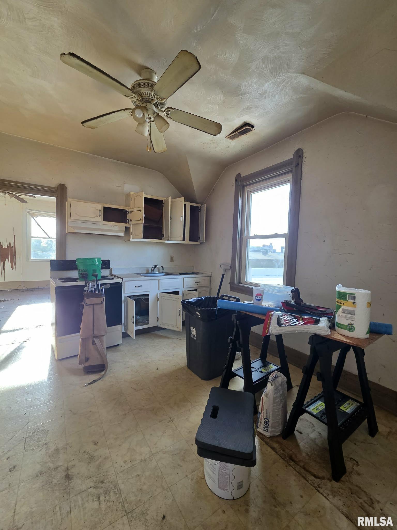 528 South 9th Street Quincy, IL 62301 - Photo 5 of 20