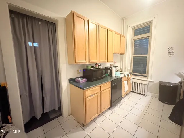 $379,900 | 385 Washington Avenue, Albany, NY 12206