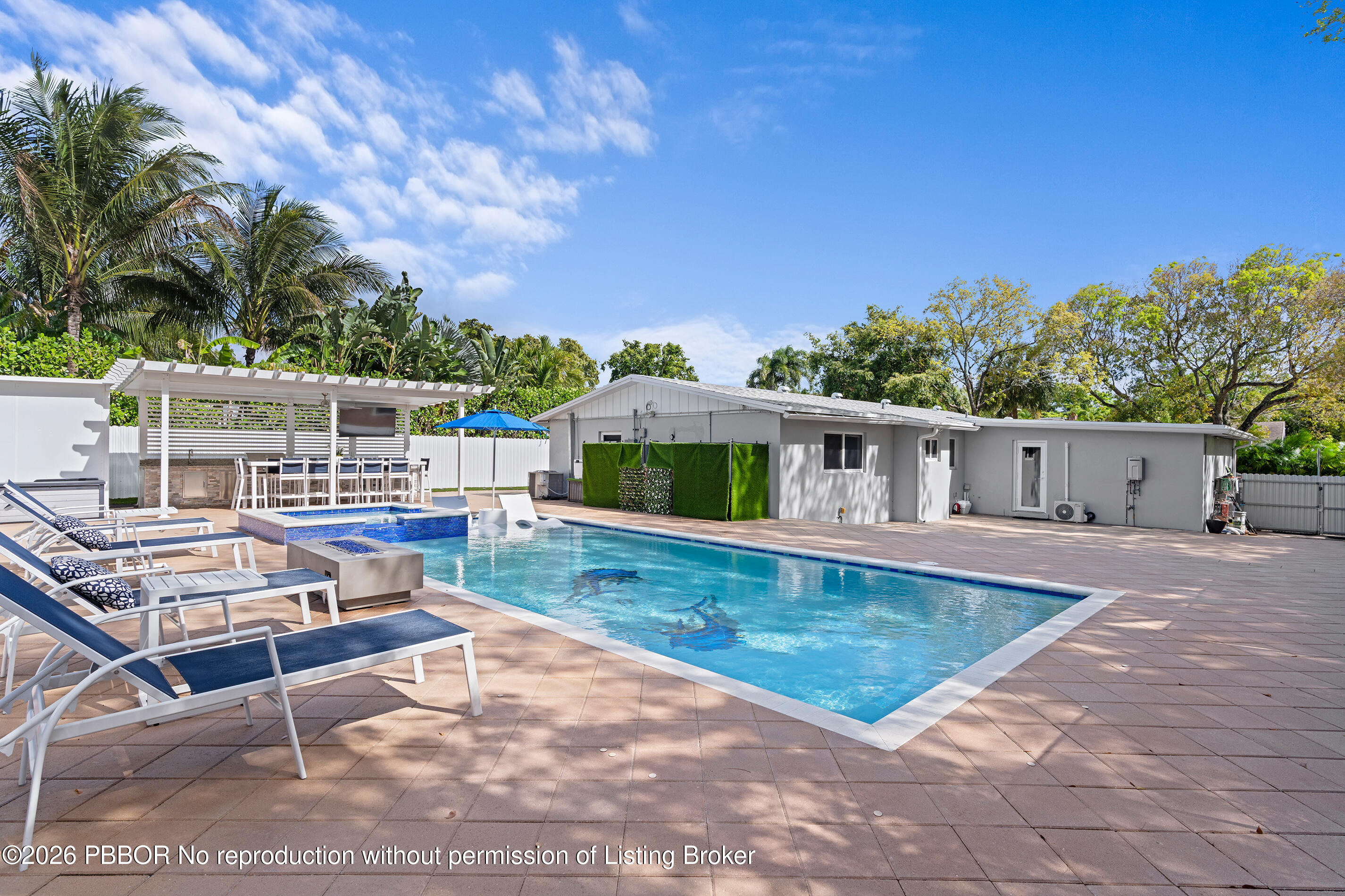 747 Avon Road West Palm Beach, FL 33401 - Photo 22 of 29 a view of a terrace with chairs