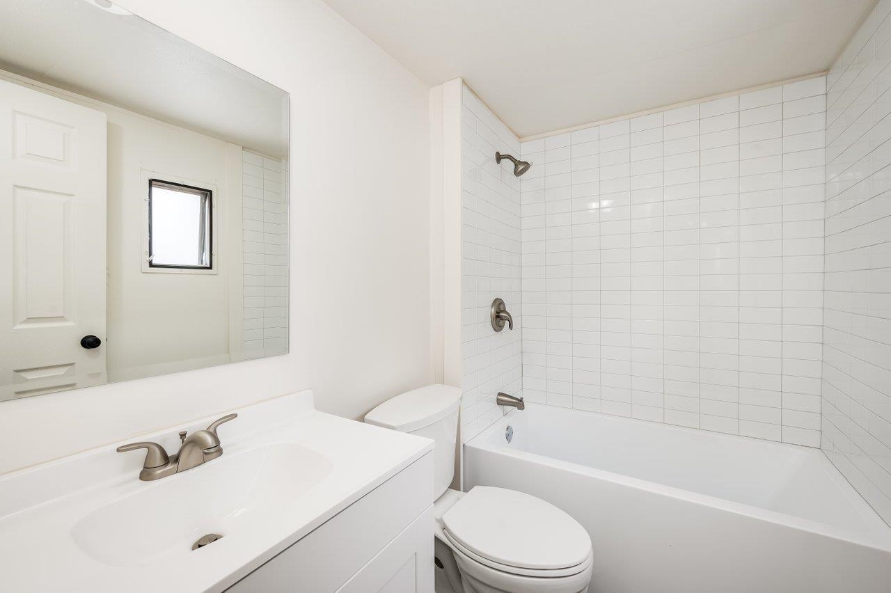 46 Limestone Lane Rochester, NH 03867 - Photo 12 of 20