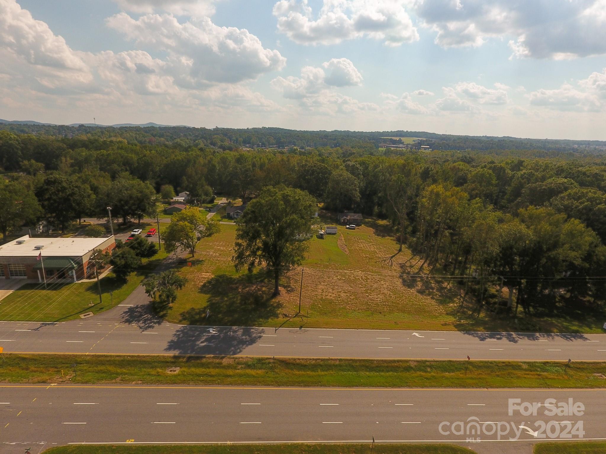 1301 Shelby Road Kings Mountain, NC 28086 - Photo 9 of 15 a view of a lake with houses