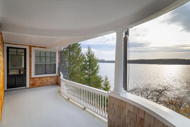 $8,000,000 | 13 Smallidge Point Road, Mount Desert, ME 04662